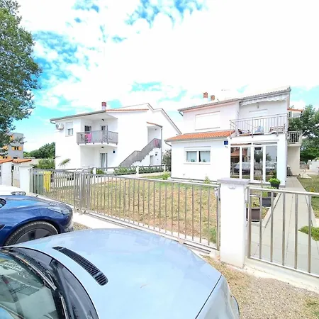 Apartment Fuer 3 Personen Ca 35 Qm In Fazana, Istrien Istrische Riviera Valbandon